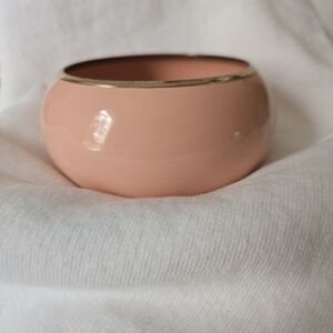 Vintage Peach Enamel And Gold Toned Bracelet/bangle